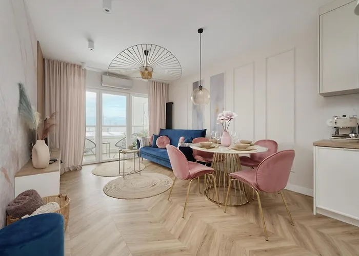 Elegant Apartment With Balcony Krakowska Wroclaw By Renters Prestige