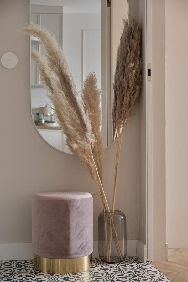 Apartment Elegant With Balcony Krakowska By Renters Prestige *