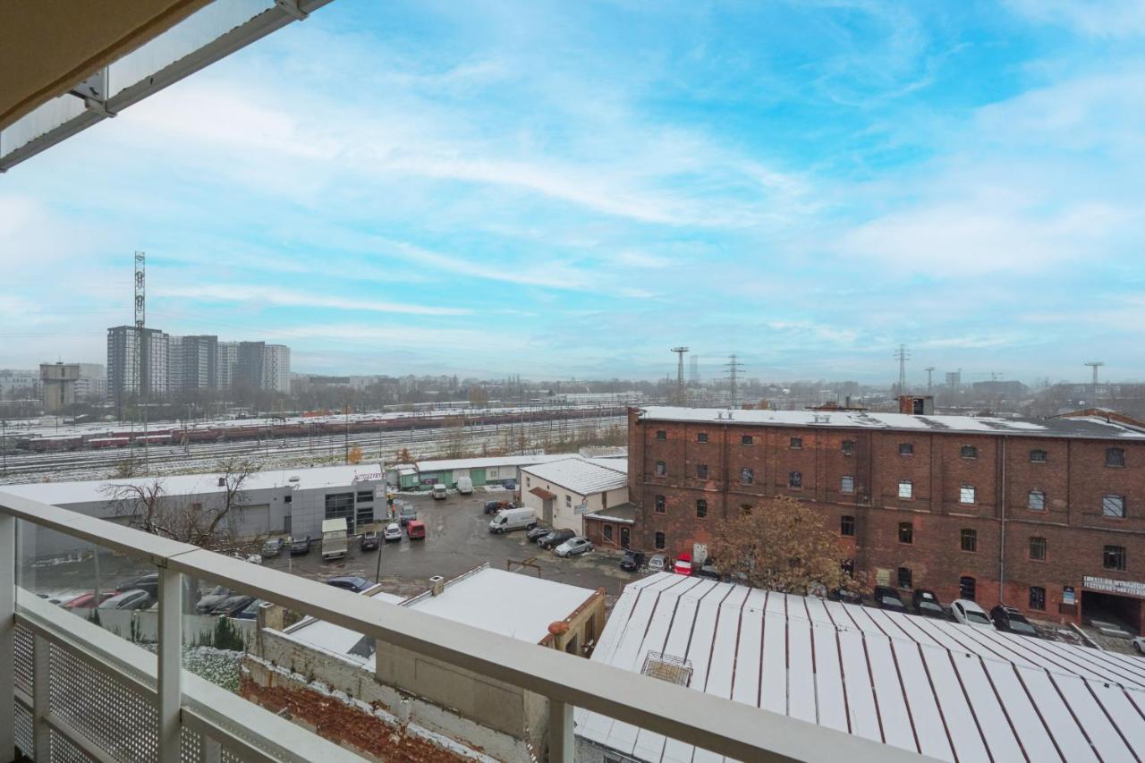 Elegant With Balcony Krakowska By Renters Prestige Apartment